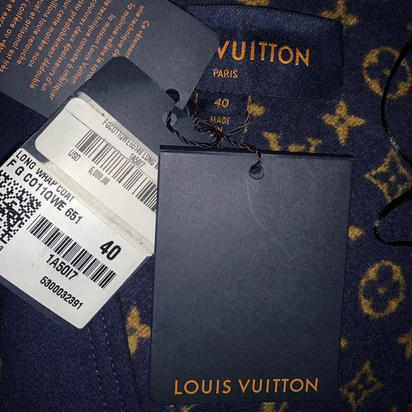 Louis Vuitton Long Wrap Coat with Belt - Picture 7 of 8